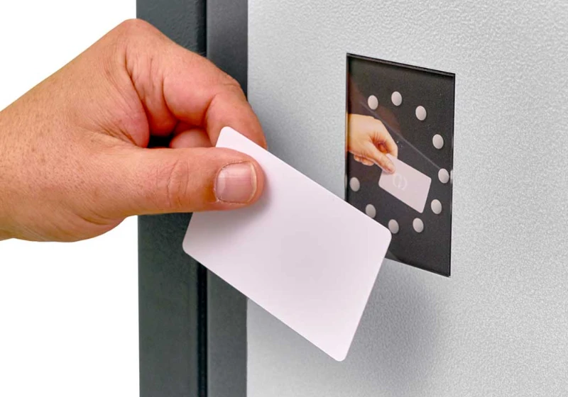 Korištenje QR koda, bar koda ili RFID transponder kartice Korištenje QR koda, bar koda ili RFID transponder kartice